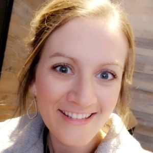 Meet your Posher, Abbie